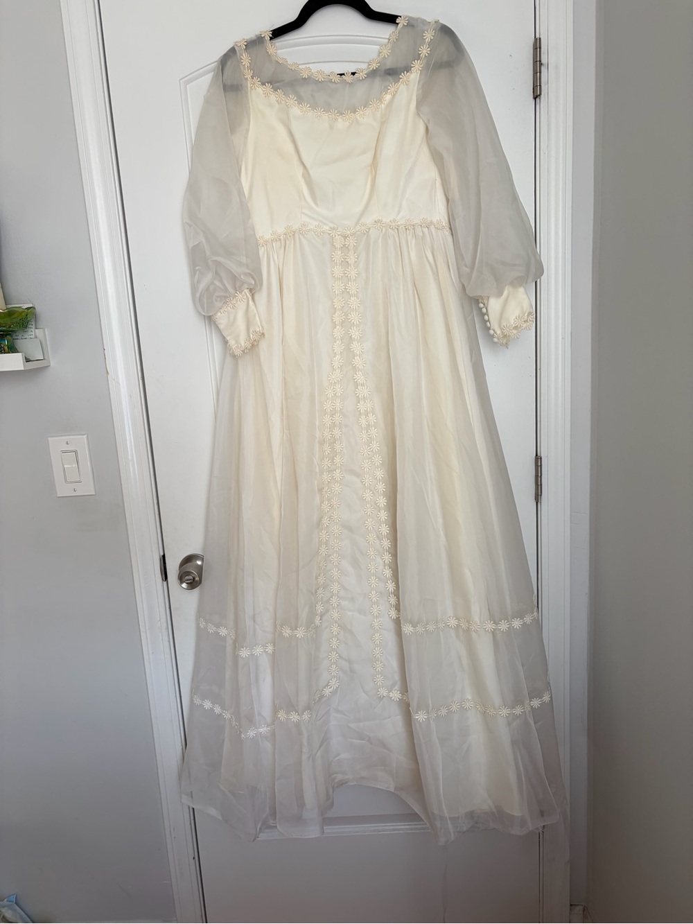 Vintage 1970s Ivory Puff Sleeve WeddingDress